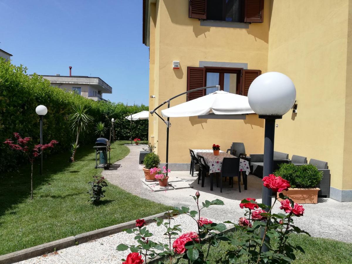 B&B Villa Rosa SantʼAntonio Abate Buitenkant foto