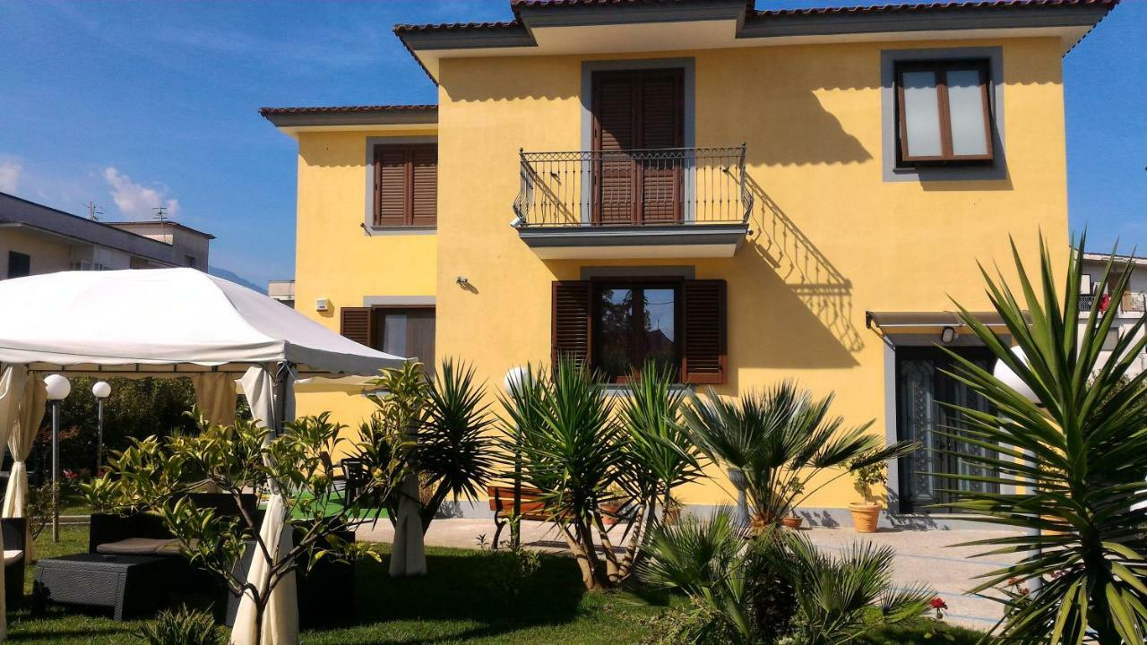 B&B Villa Rosa SantʼAntonio Abate Buitenkant foto